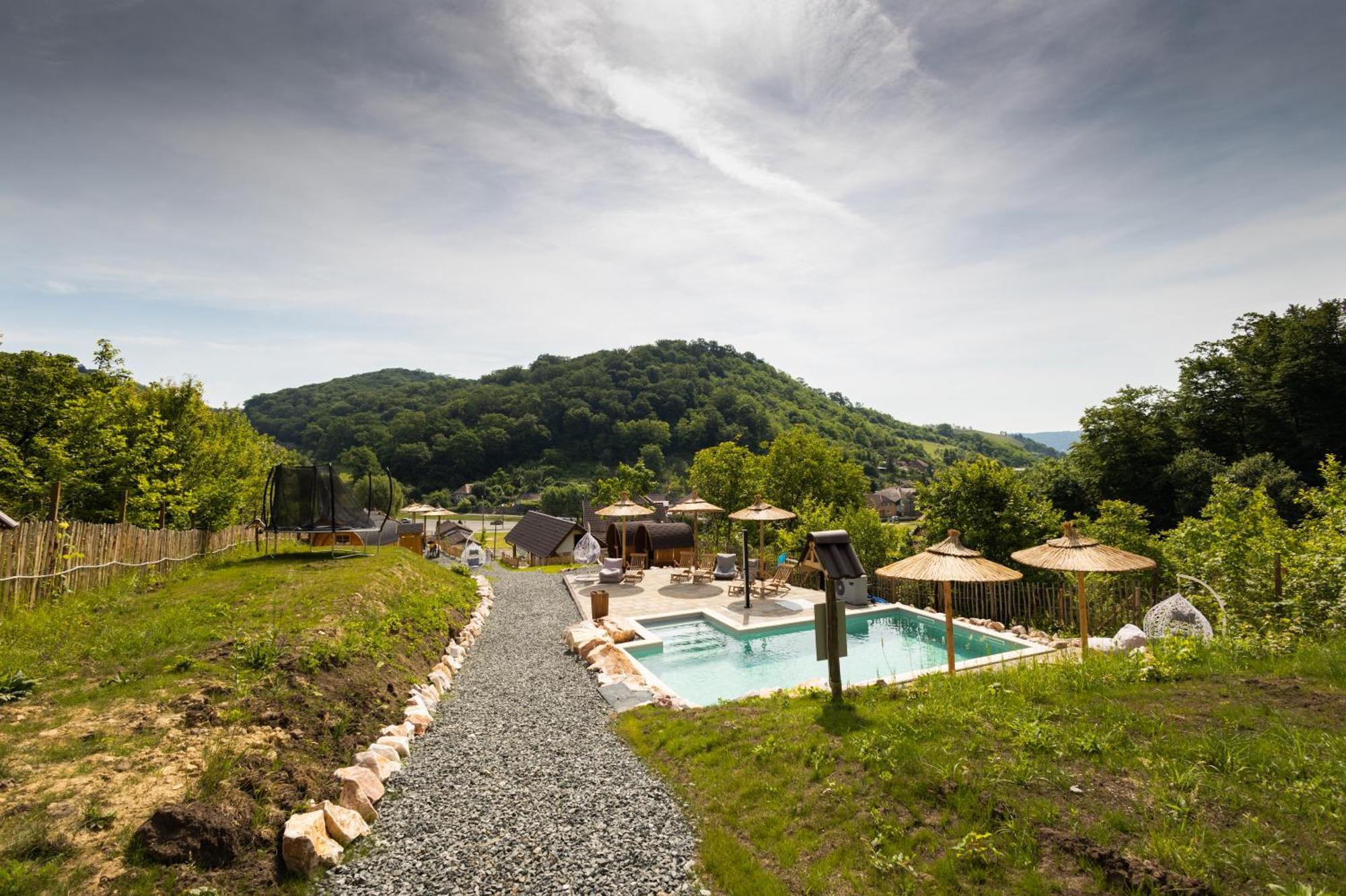 Complex Butoaiele Transilvaniei - Cazare & Spa - Natura - Relaxare Mediaş 外观 照片